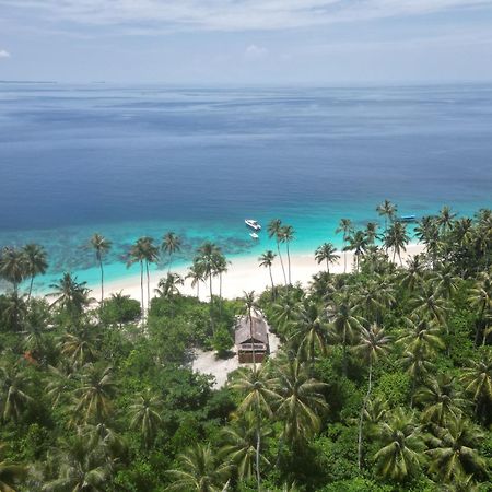 Pinang Island - Private Island Sea View Bungalows Singkil  Bagian luar foto